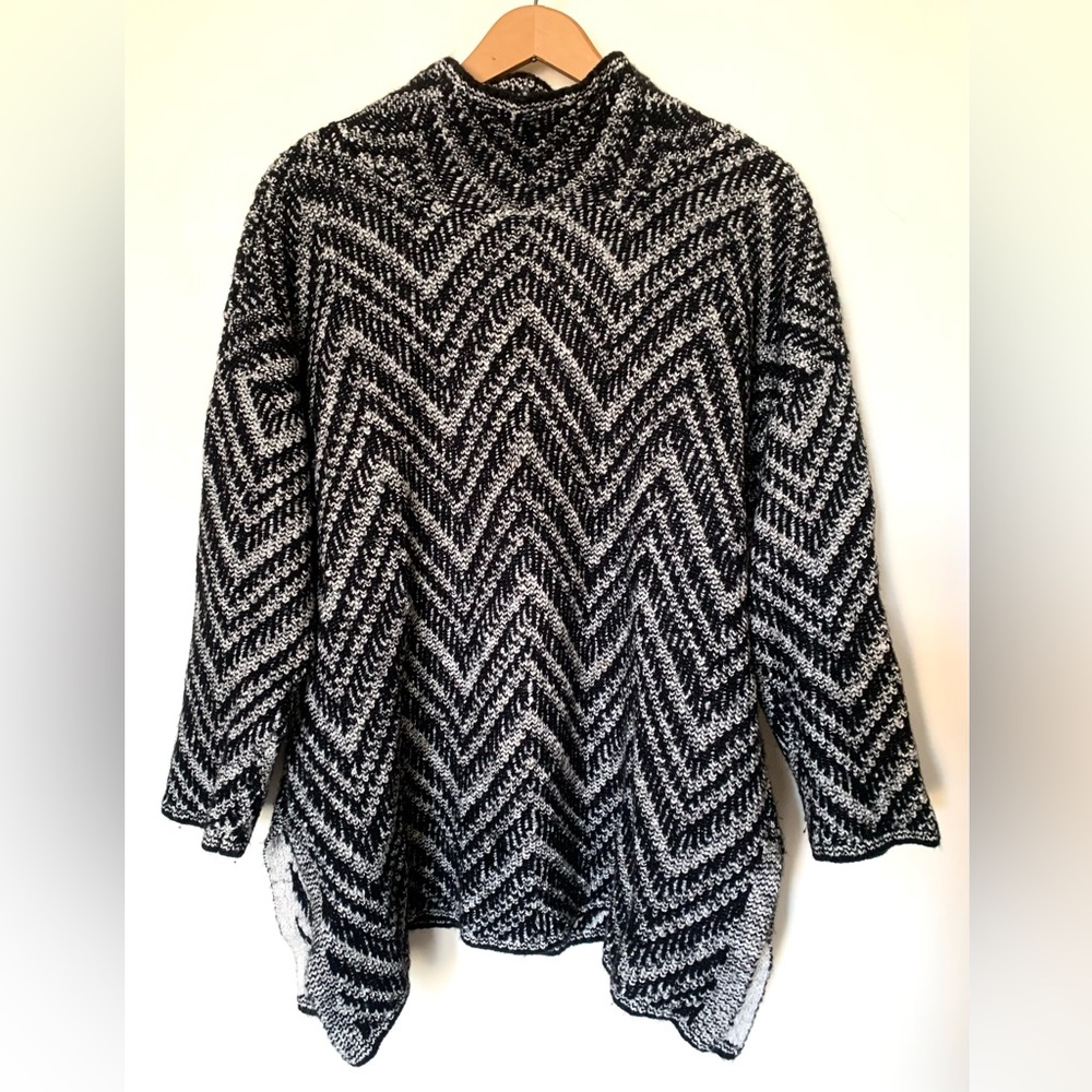 Eileen Fisher sweater Peruvian baby alpaca blend chevron black gray L soft heavy